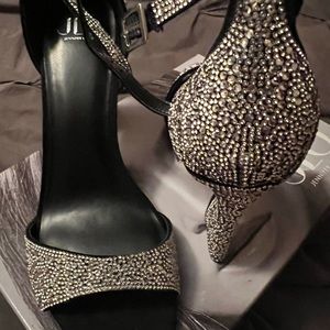 Jennifer Lopez Irma shoe